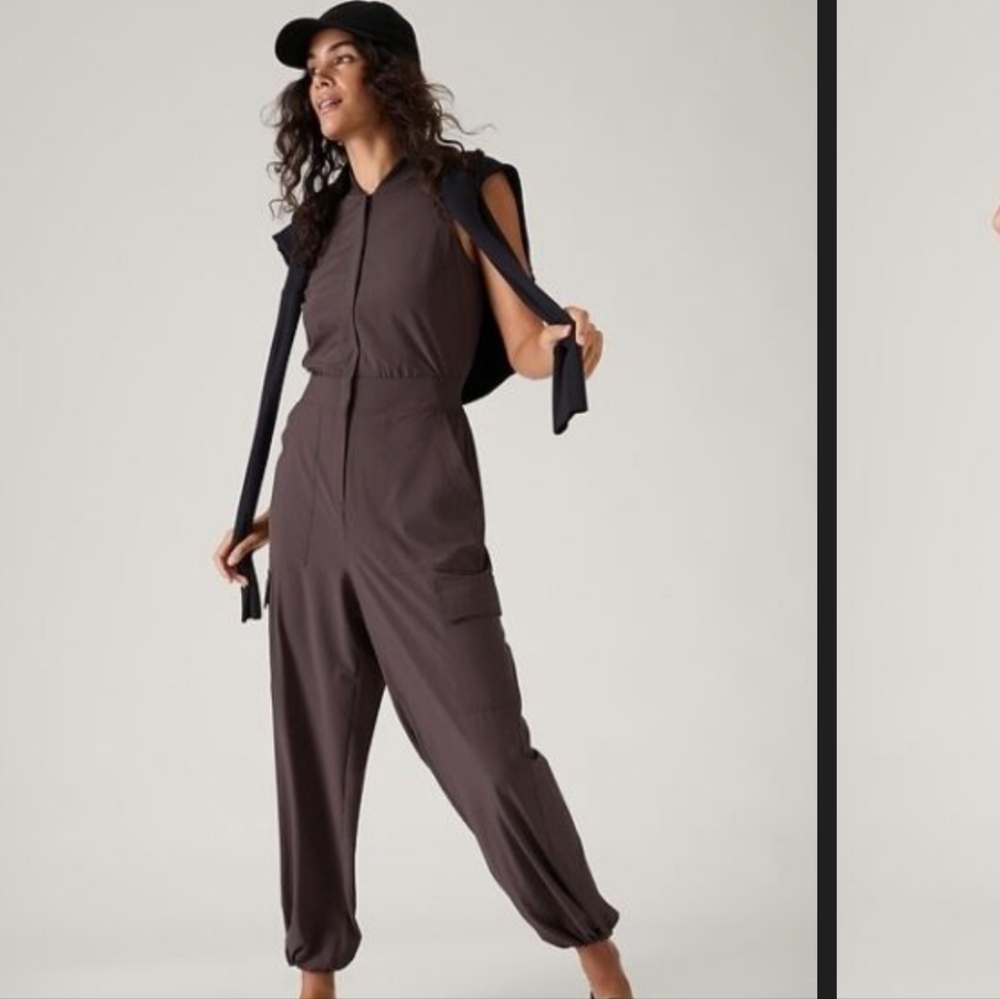 NWT Athleta Brooklyn Utility Jumpsuit Women 10 | Shale